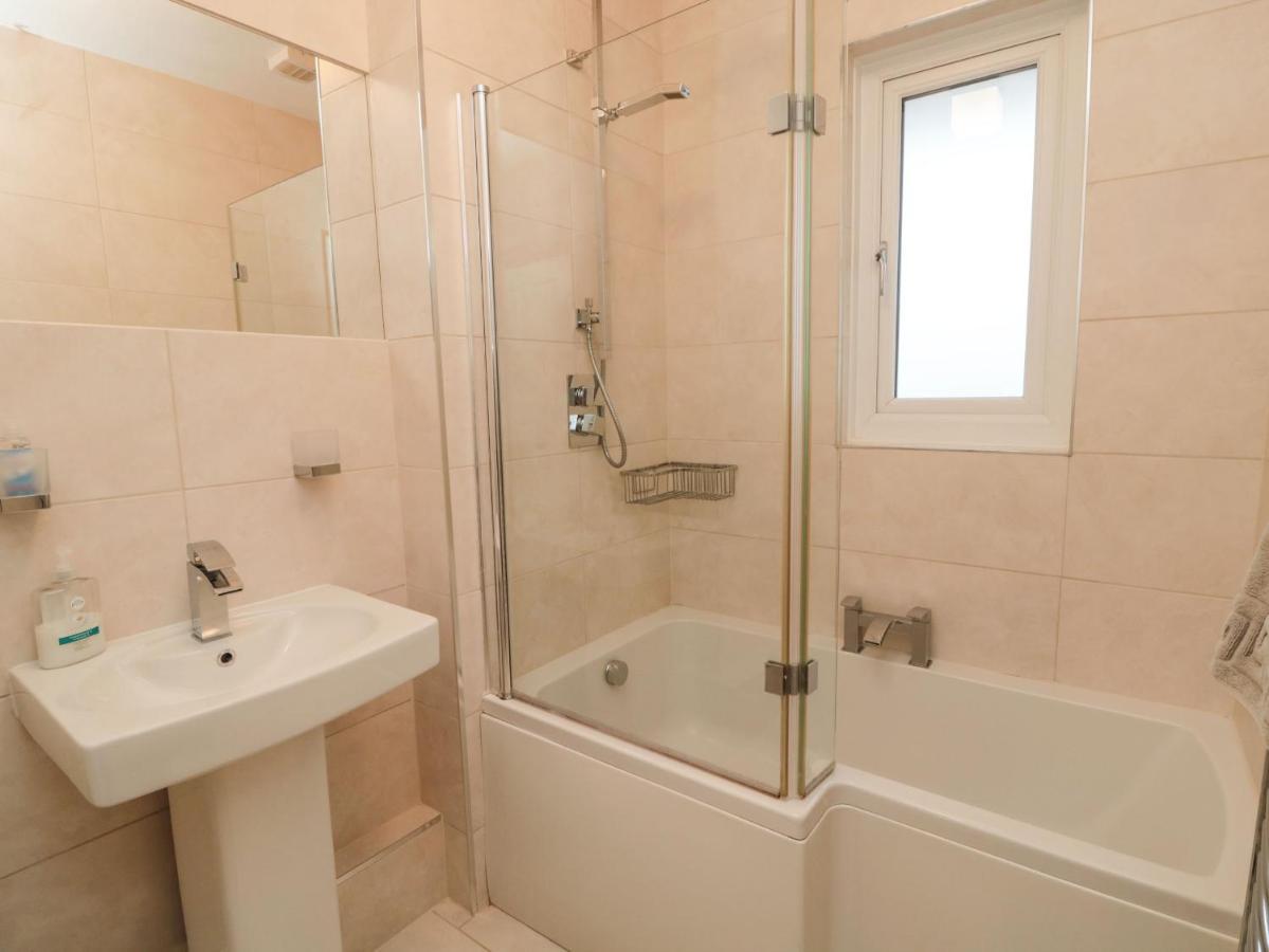 Glenander Villa Bamburgh Luaran gambar
